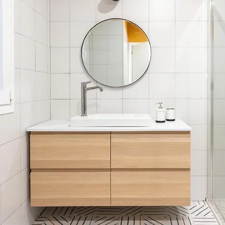 Diagonal By Olala Homes