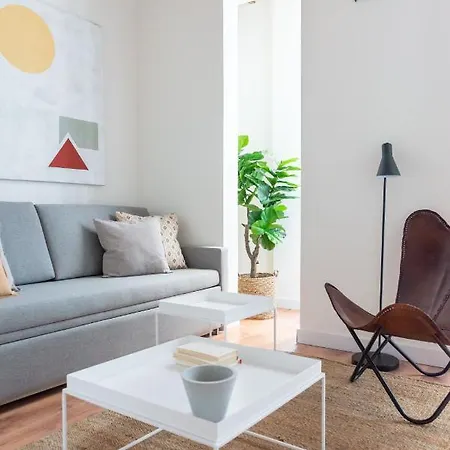 Diagonal By Olala Homes *