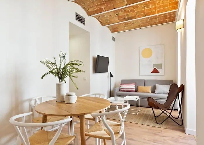 Diagonal By Olala Homes