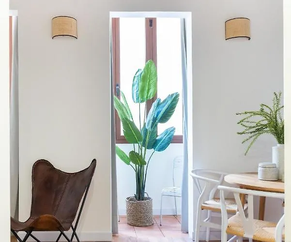 Diagonal By Olala Homes